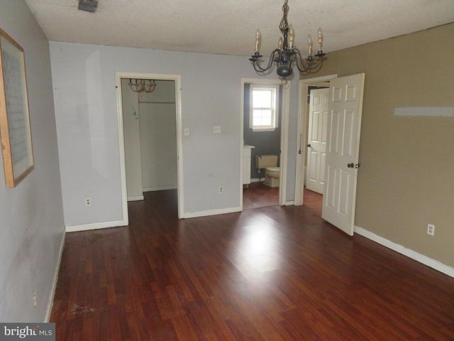 117 6TH AVE, Mount Ephraim, NJ 08059