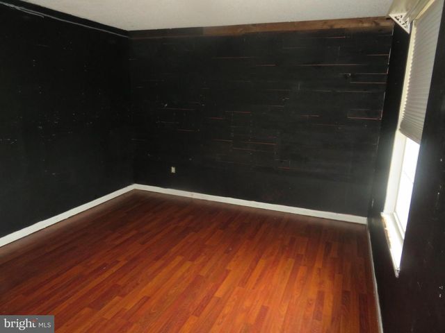 117 6TH AVE, Mount Ephraim, NJ 08059