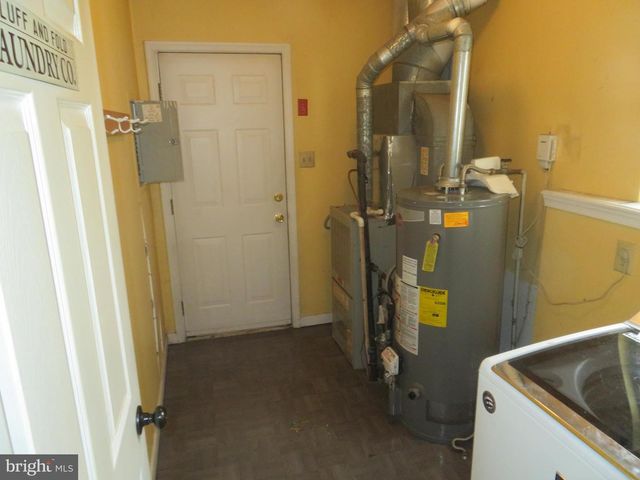 117 6TH AVE, Mount Ephraim, NJ 08059