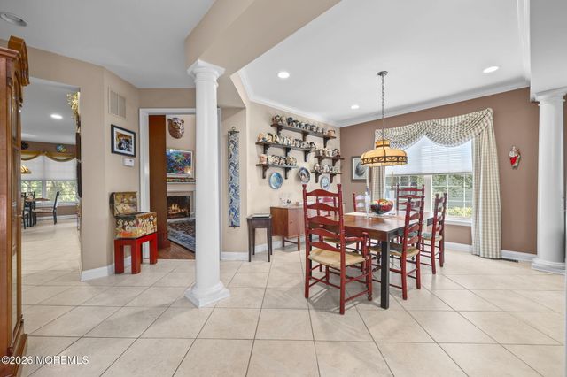 23 W Parsonage Way, Manalapan, NJ 07726