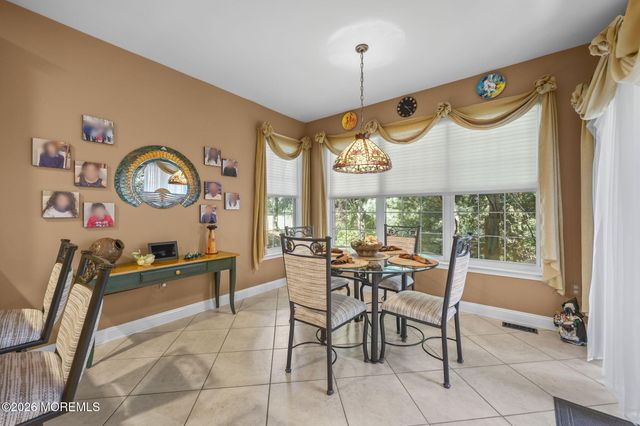 23 W Parsonage Way, Manalapan, NJ 07726