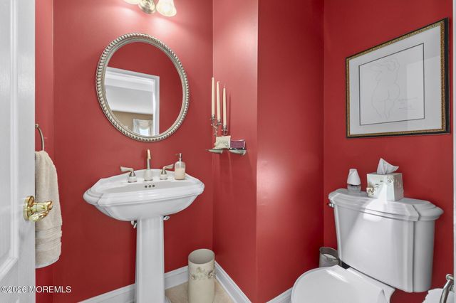 23 W Parsonage Way, Manalapan, NJ 07726