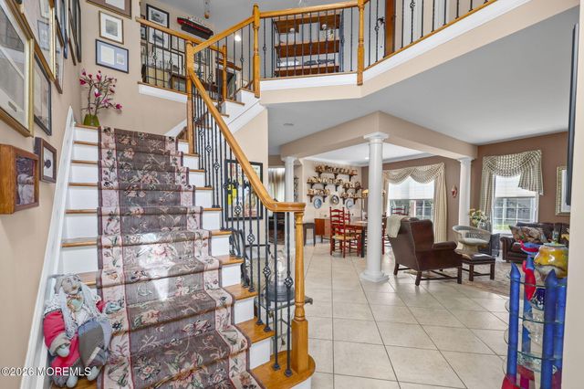 23 W Parsonage Way, Manalapan, NJ 07726