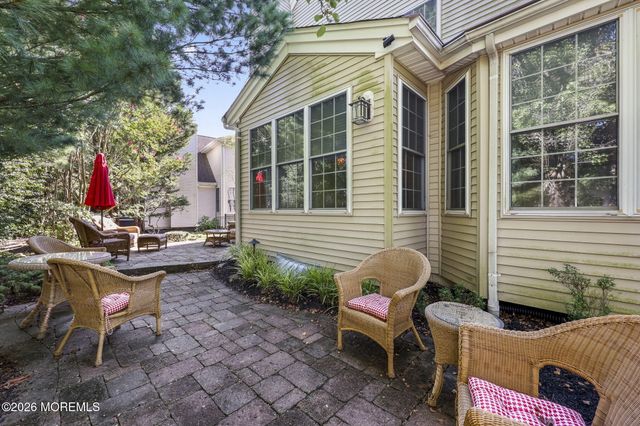23 W Parsonage Way, Manalapan, NJ 07726