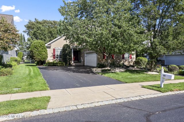 23 W Parsonage Way, Manalapan, NJ 07726