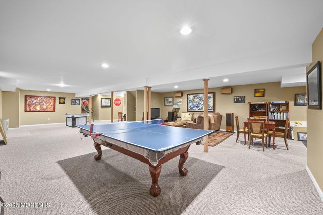 23 W Parsonage Way, Manalapan, NJ 07726