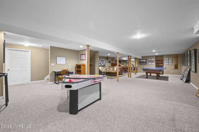23 W Parsonage Way, Manalapan, NJ 07726