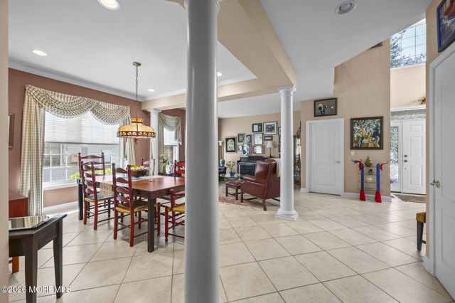 23 W Parsonage Way, Manalapan, NJ 07726