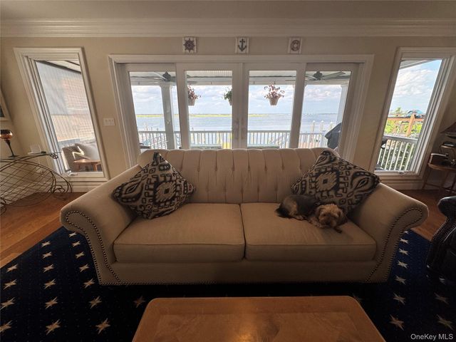 839 W Park Avenue, Long Beach, NY 11561