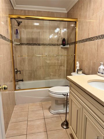 839 W Park Avenue, Long Beach, NY 11561