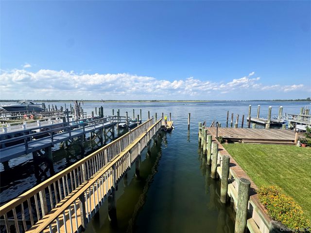 839 W Park Avenue, Long Beach, NY 11561