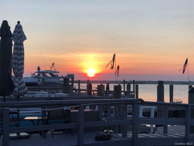 839 W Park Avenue, Long Beach, NY 11561