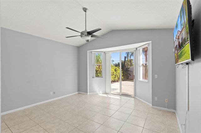 3222 NW 22nd Avenue, Oakland Park, FL 33309