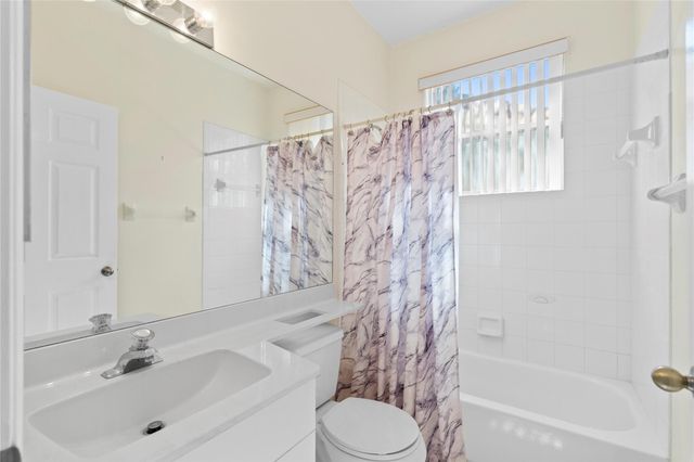 3222 NW 22nd Avenue, Oakland Park, FL 33309