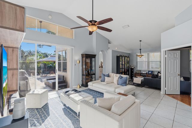 3222 NW 22nd Avenue, Oakland Park, FL 33309