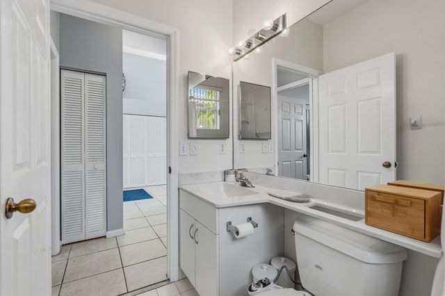 3222 NW 22nd Avenue, Oakland Park, FL 33309