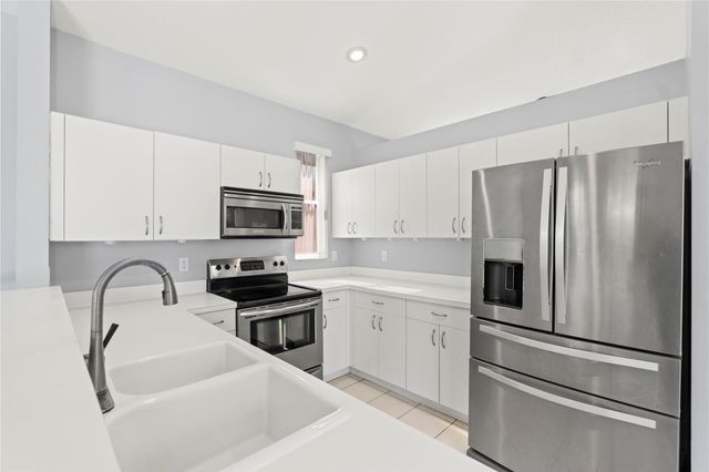 3222 NW 22nd Avenue, Oakland Park, FL 33309