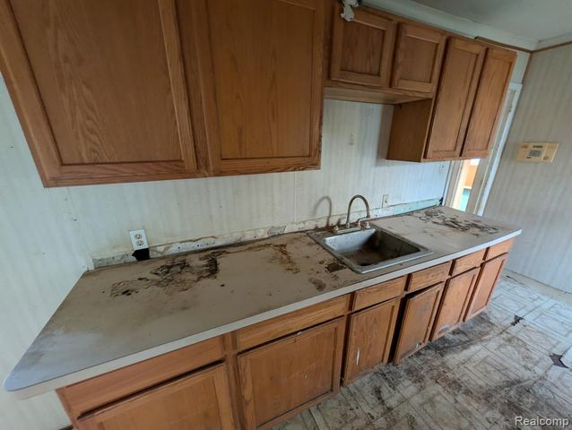 8838 Burt Road, Detroit, MI 48228