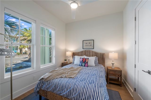 309 South Shore Dr, Port Aransas, TX 78373
