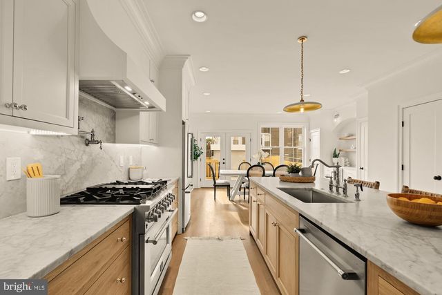 4830 8TH ST NW, Washington, DC 20011