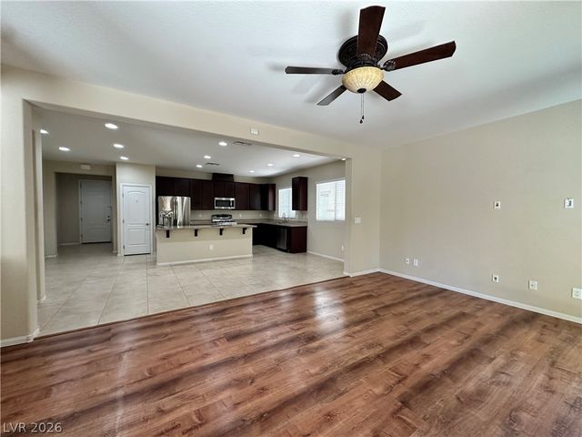 6733 Gallowgate Court, North Las Vegas, NV 89084