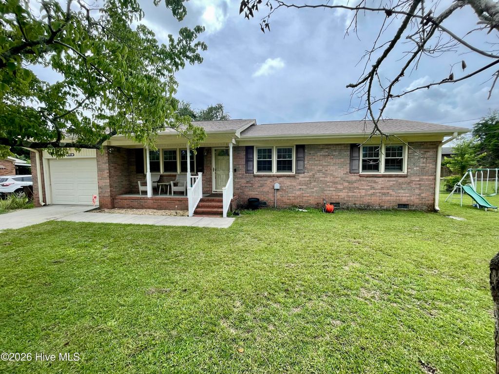 4140 Lockwood Drive, Wilmington, NC 28405