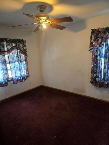 9320 OAKLAND Avenue, Kansas City, MO 64138