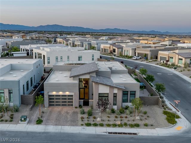 10766 Agate Cliffs Avenue, Las Vegas, NV 89135
