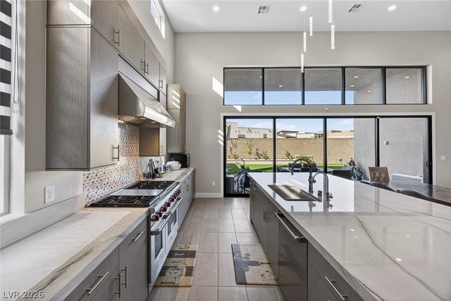 10766 Agate Cliffs Avenue, Las Vegas, NV 89135