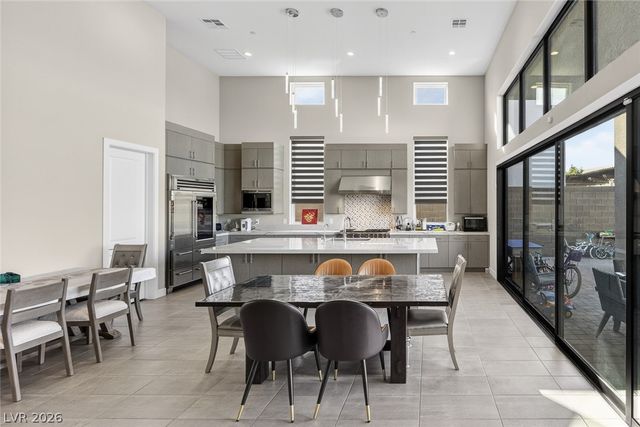 10766 Agate Cliffs Avenue, Las Vegas, NV 89135
