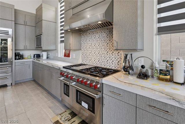 10766 Agate Cliffs Avenue, Las Vegas, NV 89135