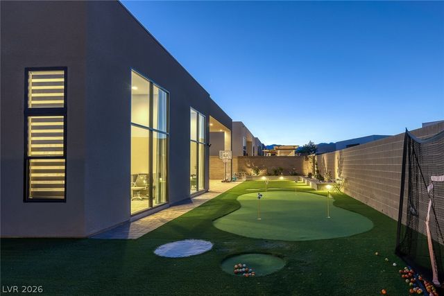 10766 Agate Cliffs Avenue, Las Vegas, NV 89135