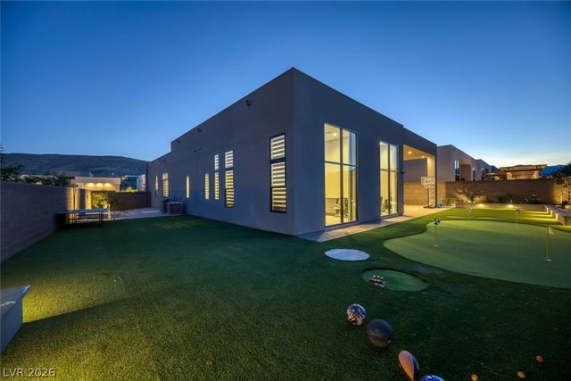 10766 Agate Cliffs Avenue, Las Vegas, NV 89135
