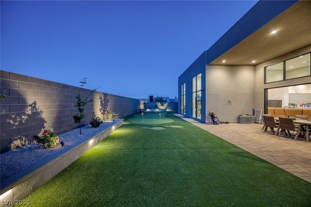 10766 Agate Cliffs Avenue, Las Vegas, NV 89135