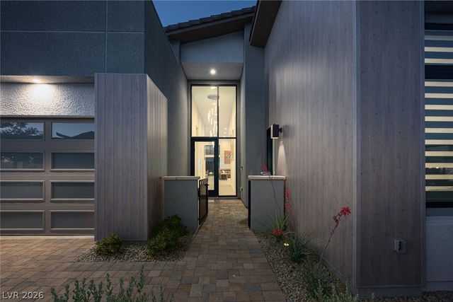 10766 Agate Cliffs Avenue, Las Vegas, NV 89135