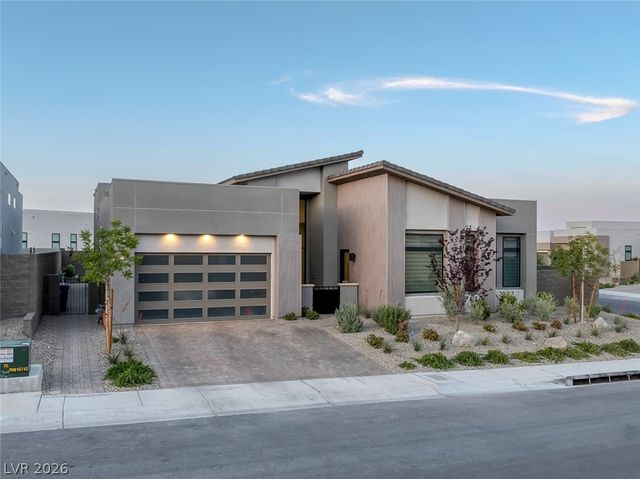 10766 Agate Cliffs Avenue, Las Vegas, NV 89135