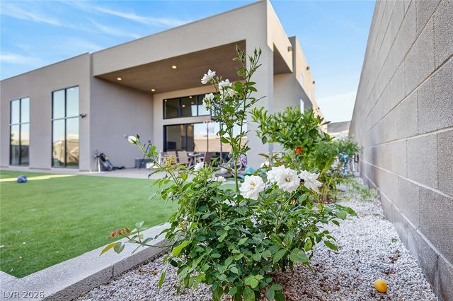 10766 Agate Cliffs Avenue, Las Vegas, NV 89135