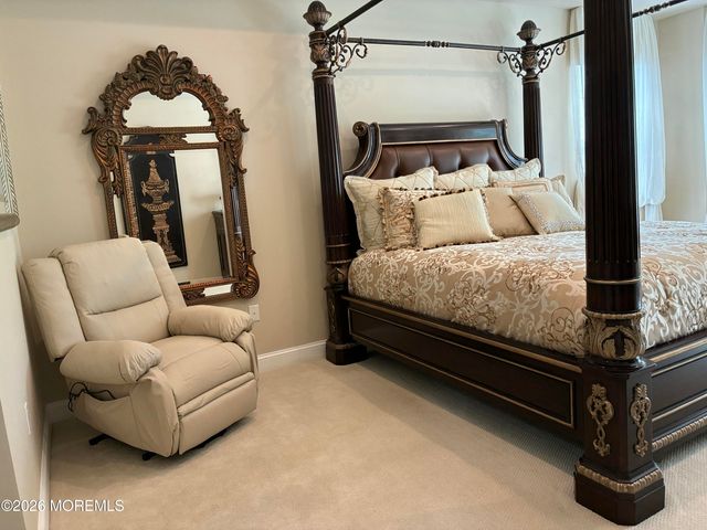172 Wintergreen Drive, Manalapan, NJ 07726