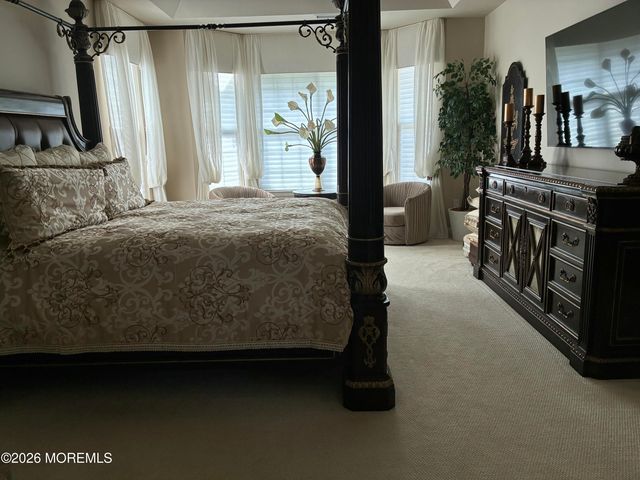 172 Wintergreen Drive, Manalapan, NJ 07726