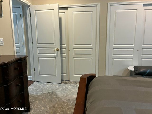 172 Wintergreen Drive, Manalapan, NJ 07726