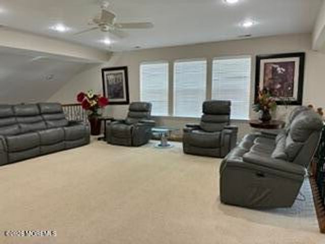 172 Wintergreen Drive, Manalapan, NJ 07726