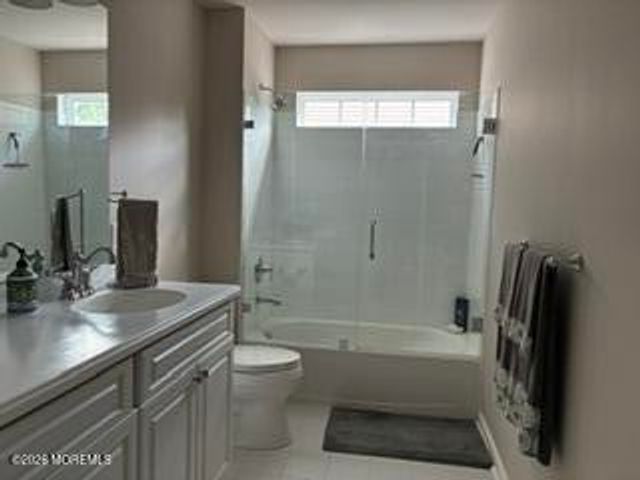 172 Wintergreen Drive, Manalapan, NJ 07726