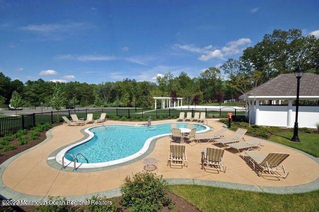 172 Wintergreen Drive, Manalapan, NJ 07726