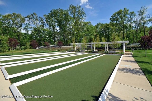 172 Wintergreen Drive, Manalapan, NJ 07726