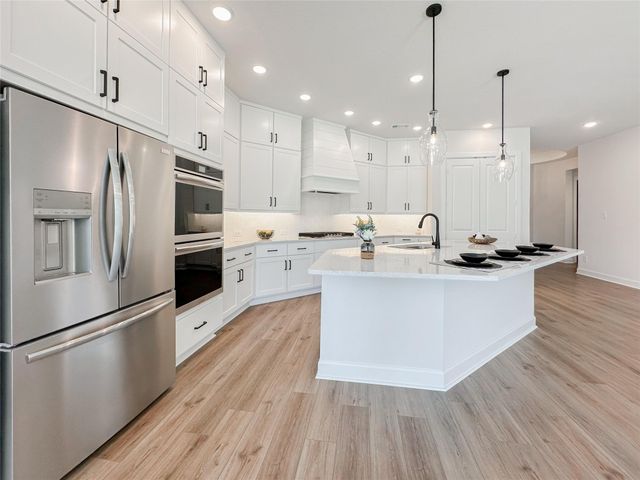 1015 Windy Creek Path, Conroe, TX 77304