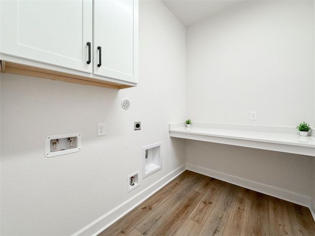 1015 Windy Creek Path, Conroe, TX 77304