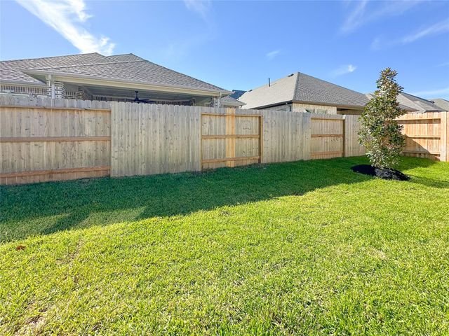 1015 Windy Creek Path, Conroe, TX 77304