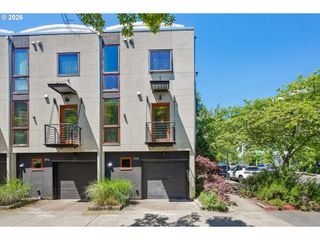5910 Ne HOYT St, Portland, OR 97213