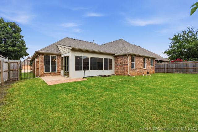 12521 S Date Place, Jenks, OK 74037
