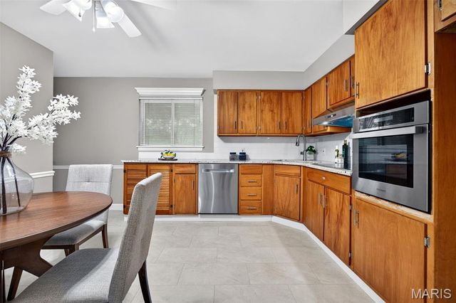 8625 Moran Place, St Louis, MO 63114